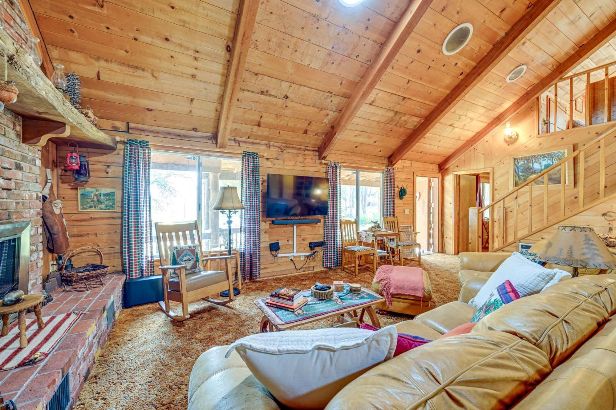 Cozy Family-Friendly Badger Retreat With Fireplace! Dış mekan fotoğraf